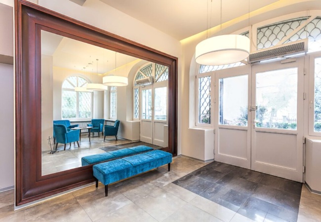 Decorative Wall Mirrors in Jacksonville, FL